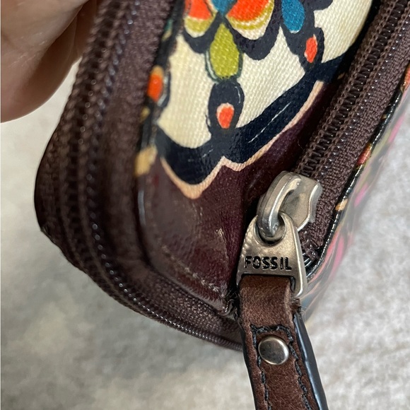 Fossil iPad Case - Picture 2 of 9